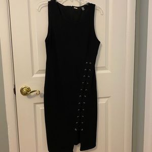T TAHARI Women’s Sleeveless Black Dress Size 6